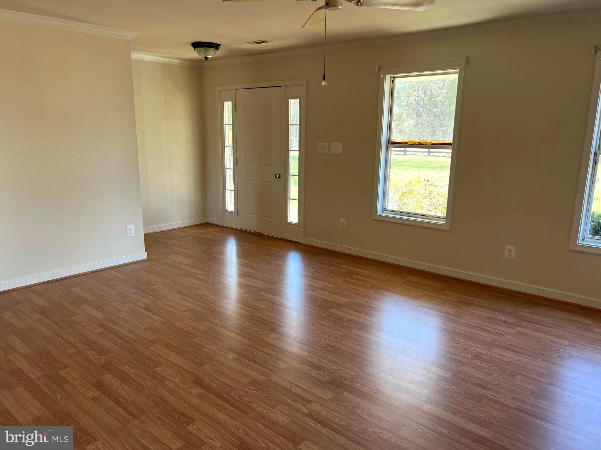 8307 Kines Road Warrenton, VA 20187 - Photo 21 of 46 Living Room.