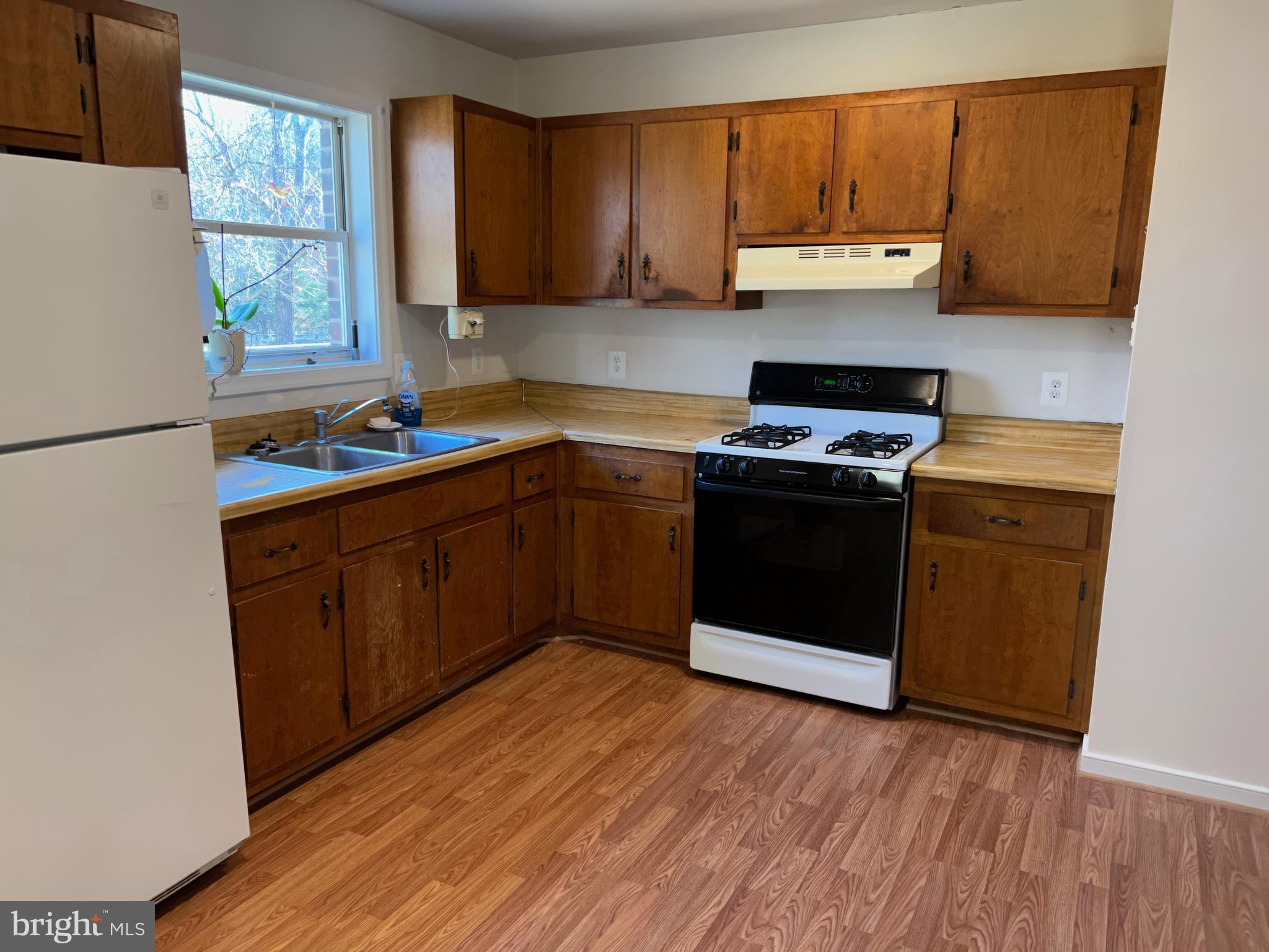 8307 Kines Road Warrenton, VA 20187 - Photo 26 of 46 Kitchen.