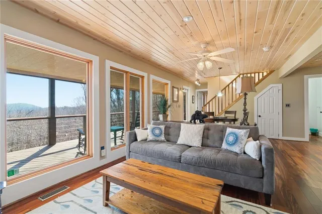 $525,000 | 1300 Quail Cove Drive, Jasper, GA 30143