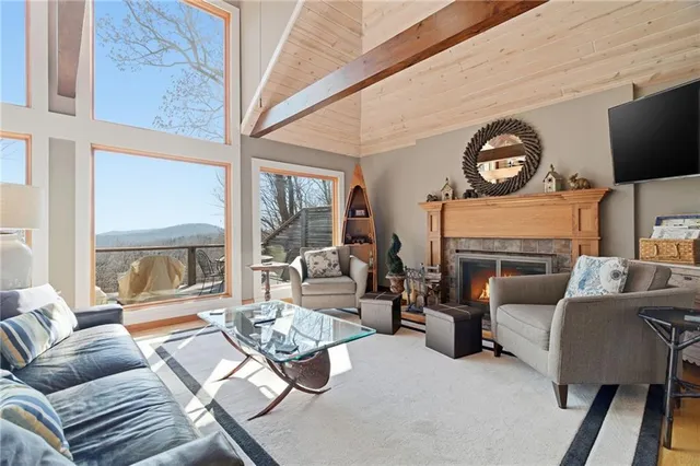 $525,000 | 1300 Quail Cove Drive, Jasper, GA 30143