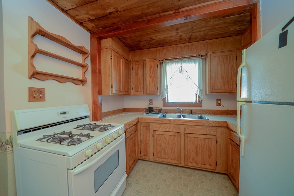 31 Rice Street Marlborough, MA 01752 - Photo 6 of 20