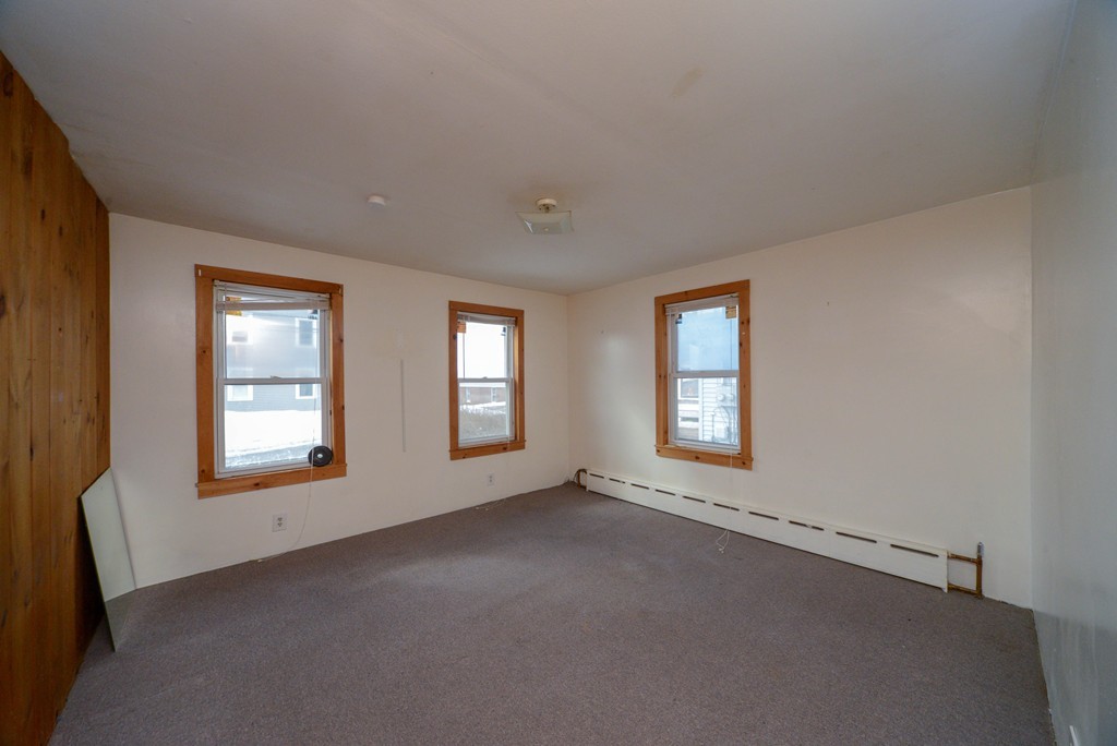 31 Rice Street Marlborough, MA 01752 - Photo 10 of 20