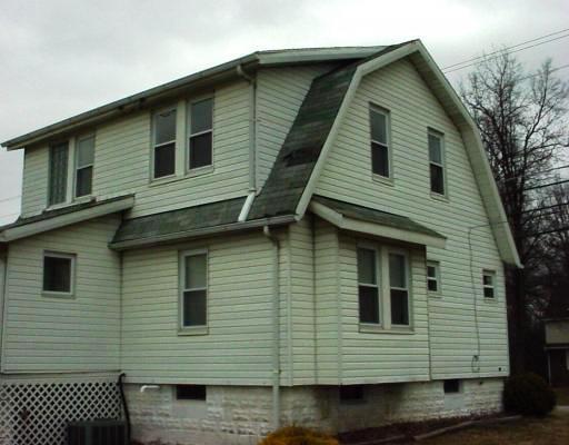 4303 Mitchell Road New Castle, PA 16105 - Photo 2 of 7 Exterior Back.