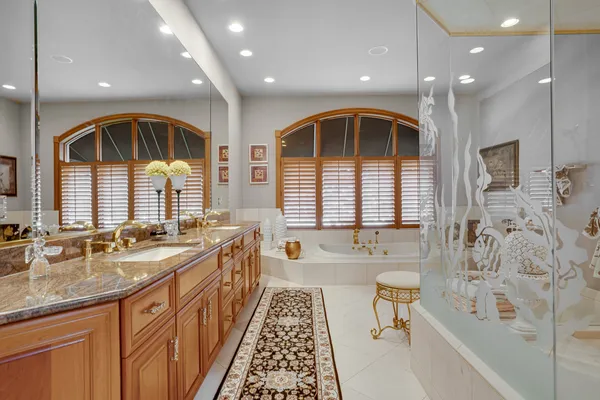 $1,850,000 | 61 Overlook Drive, Golf, IL 60029