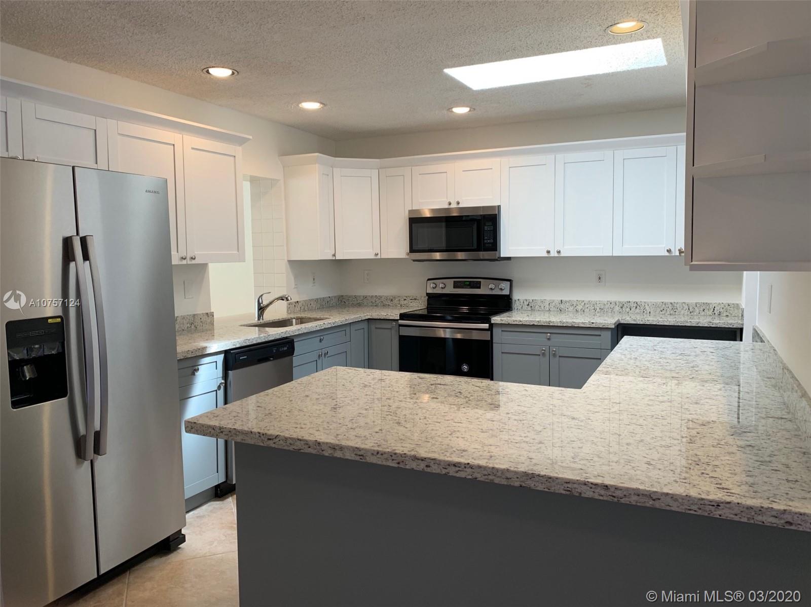3331 West Park Road Hollywood, FL 33021 - Photo 4 of 10