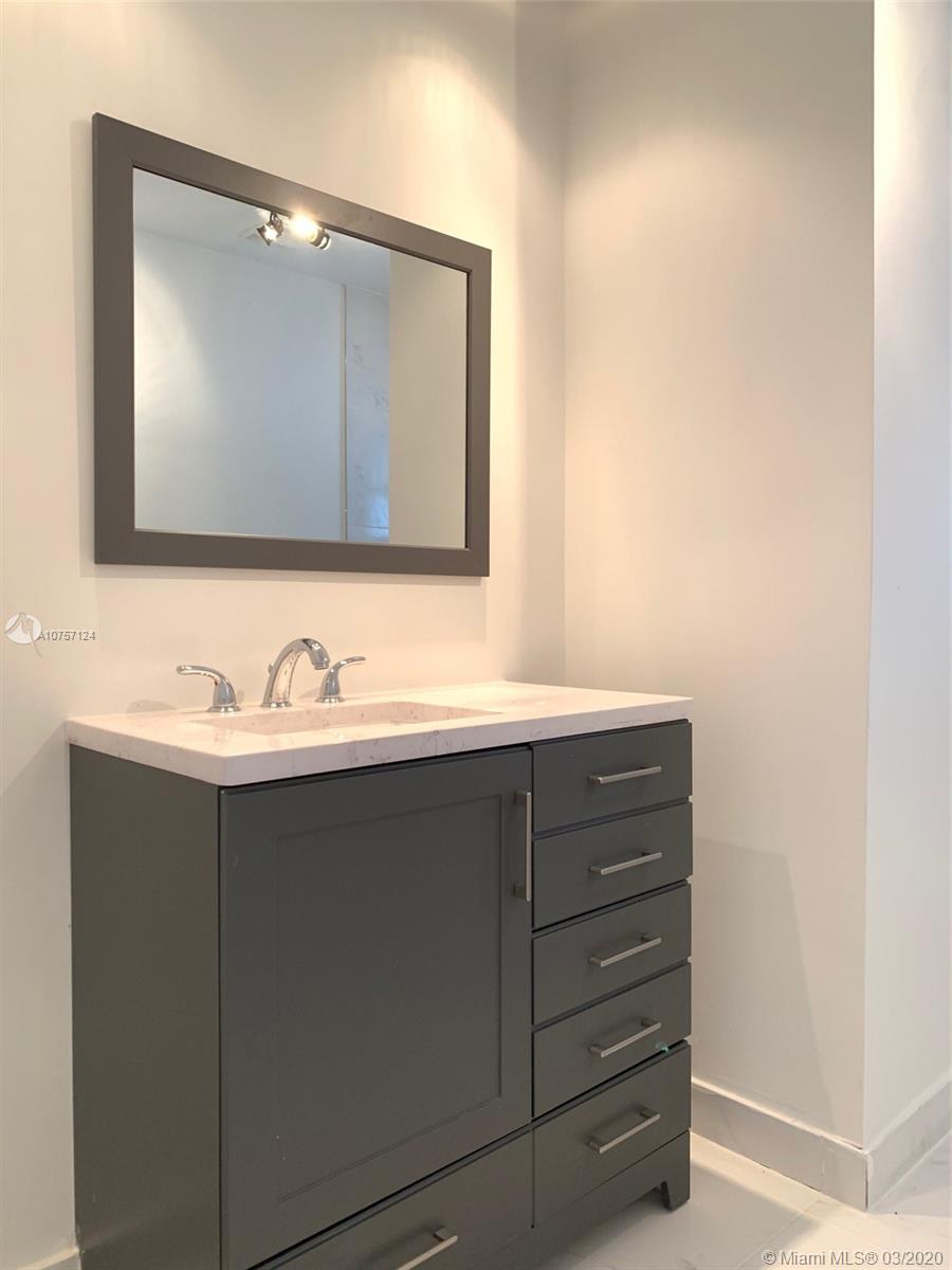 3331 West Park Road Hollywood, FL 33021 - Photo 7 of 10