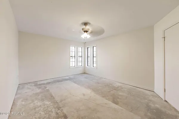 $495,000 | 4309 Bayouside Drive, Houma, LA 70363