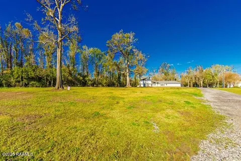 $495,000 | 4309 Bayouside Drive, Houma, LA 70363