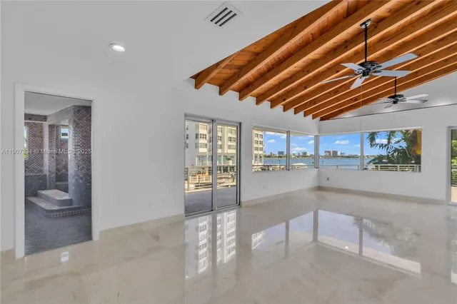 a view of a storage & utility room