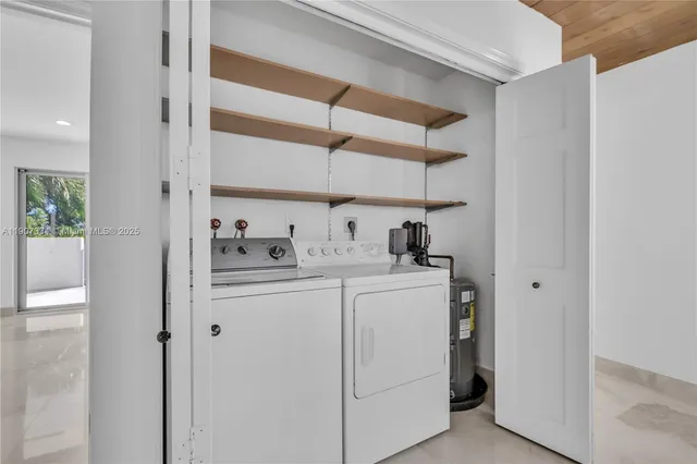 a view of empty room with window