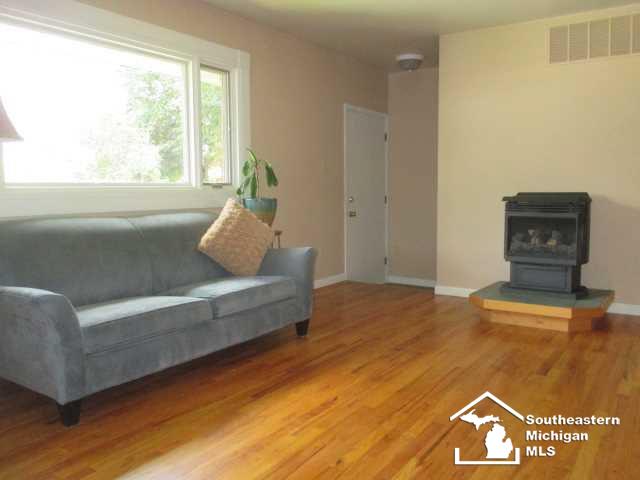 15 Riverside Court Monroe, MI 48162 - Photo 10 of 25 Gallery Image 10