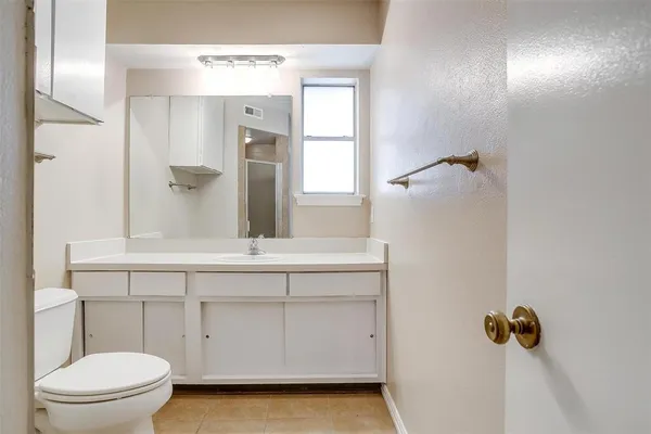 $1,900 | 13305 Southview Lane, Dallas, TX 75240