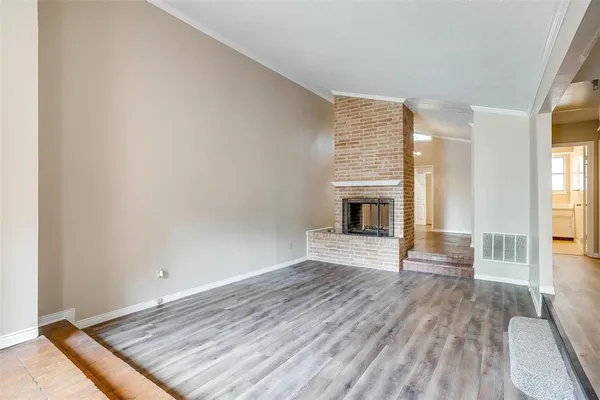 $1,900 | 13305 Southview Lane, Dallas, TX 75240