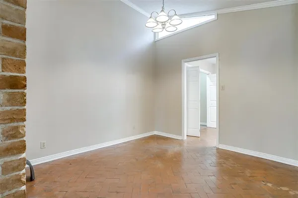 $1,900 | 13305 Southview Lane, Dallas, TX 75240