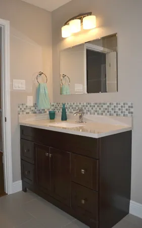 $2,950 | 43 Hickory Oak Drive, The Woodlands, TX 77381
