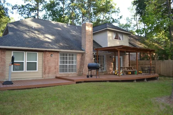$2,950 | 43 Hickory Oak Drive, The Woodlands, TX 77381