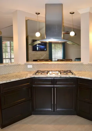 $2,950 | 43 Hickory Oak Drive, The Woodlands, TX 77381