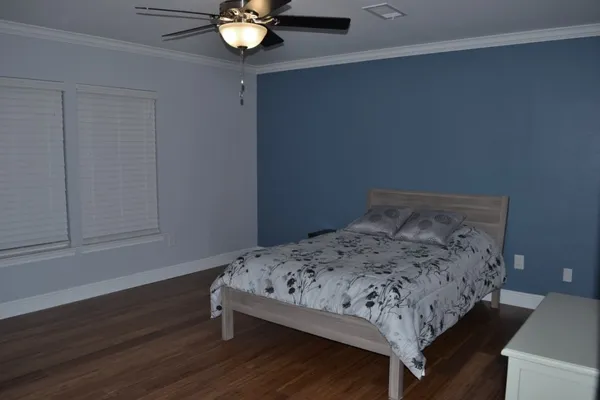 $2,950 | 43 Hickory Oak Drive, The Woodlands, TX 77381