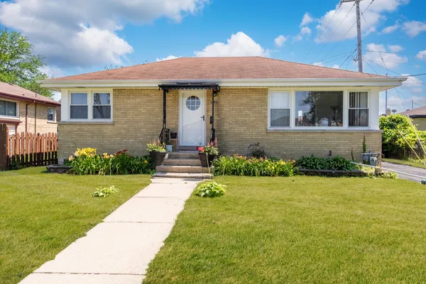 $350,000 | 5937 Park Avenue, Berkeley, IL 60163