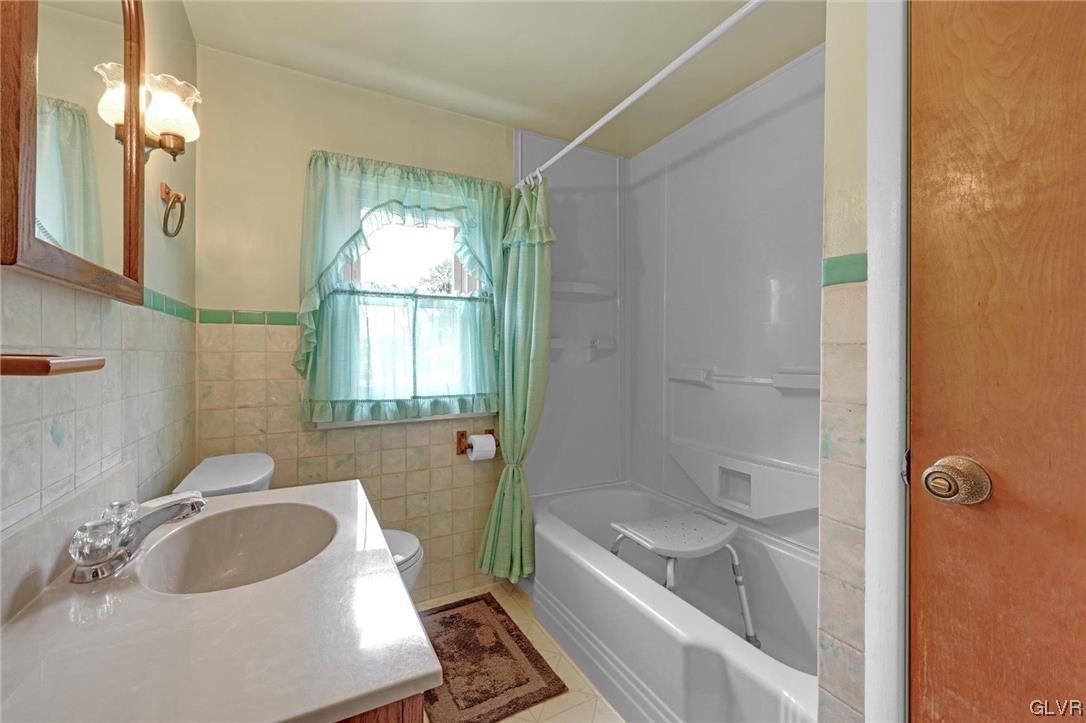 1069 Saucony Road Kutztown, PA 19530 - Photo 17 of 38 Gallery Image 17