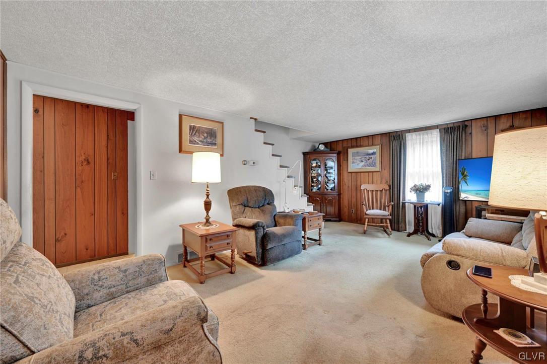1069 Saucony Road Kutztown, PA 19530 - Photo 5 of 38 Gallery Image 5
