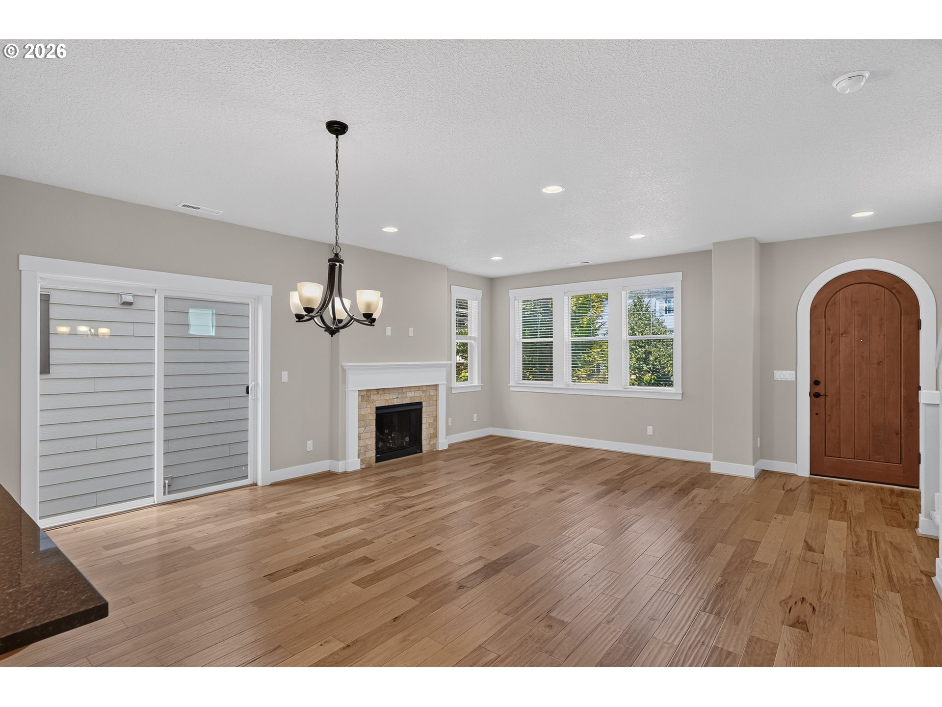 14902 Northwest Shackelford Road Portland, OR 97229 - Photo 4 of 28 Great Room