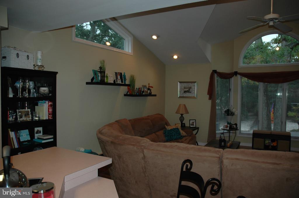 224 Sextant Road Manahawkin, NJ 08050 - Photo 14 of 35