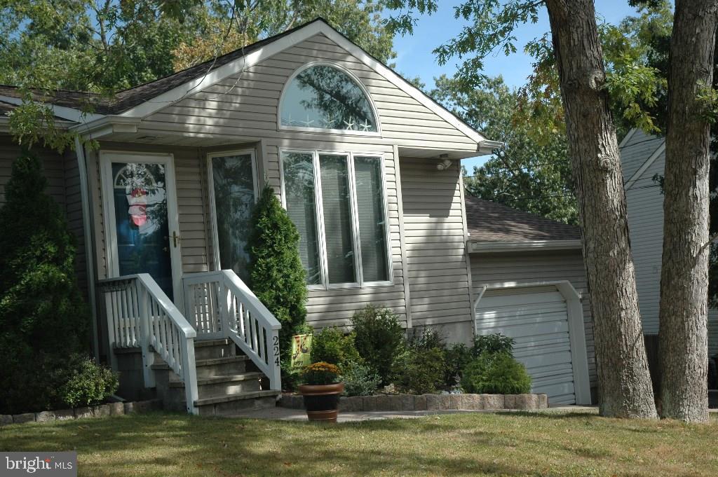 224 Sextant Road Manahawkin, NJ 08050 - Photo 4 of 35