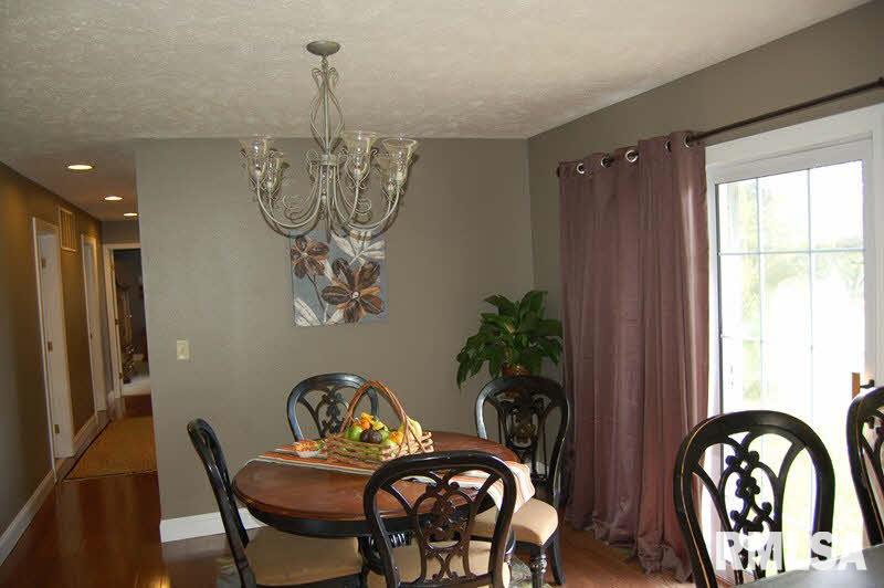 8123 Stonefort Road Creal Springs, IL 62922 - Photo 5 of 25 Gallery Image 5