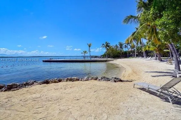 $3,500 | 60 Southeast Marlin Avenue, Unit 2, Key Largo, FL 33037