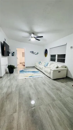 $3,500 | 60 Southeast Marlin Avenue, Unit 2, Key Largo, FL 33037