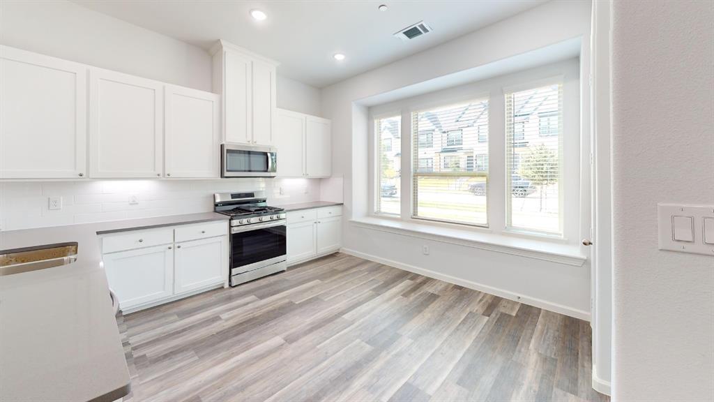 336 Buck Ridge Drive Frisco, TX 75068 - Photo 6 of 23 Kitchen
