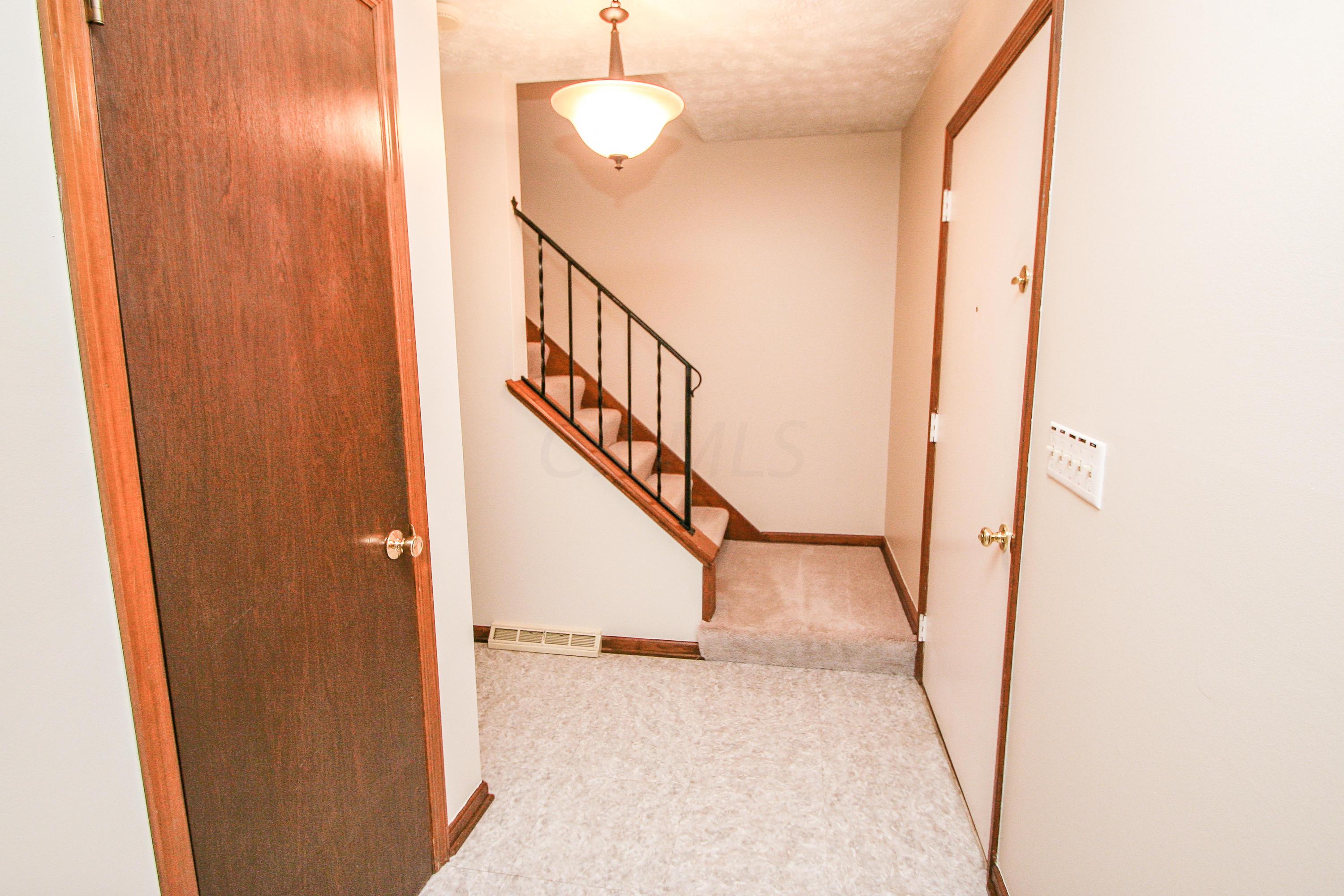 5504 Durrell Road Columbus, OH 43229 - Photo 5 of 46 Gallery Image 5