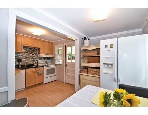 29 Durso Avenue Malden, MA 02148 - Photo 8 of 21