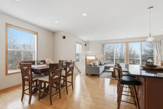 $300,000 | 4605 Victor Path, Unit 1, Hugo, MN 55038