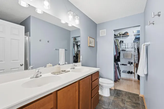 $300,000 | 4605 Victor Path, Unit 1, Hugo, MN 55038