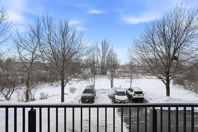 $300,000 | 4605 Victor Path, Unit 1, Hugo, MN 55038