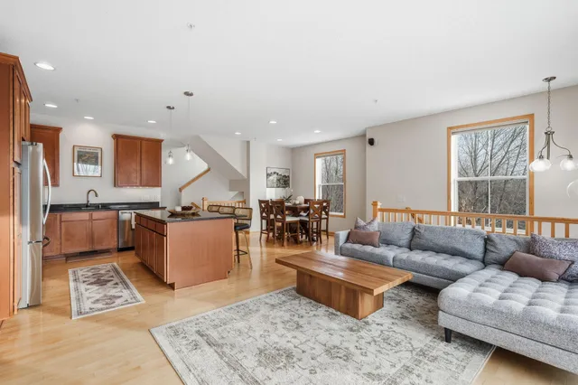 $300,000 | 4605 Victor Path, Unit 1, Hugo, MN 55038