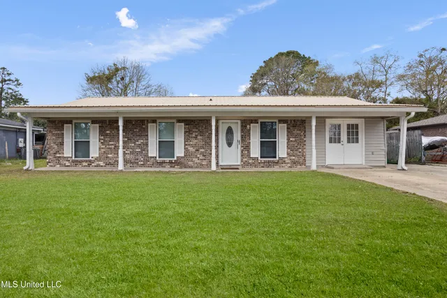 $206,000 | 103 Grand Teton Avenue, Ocean Springs, MS 39564