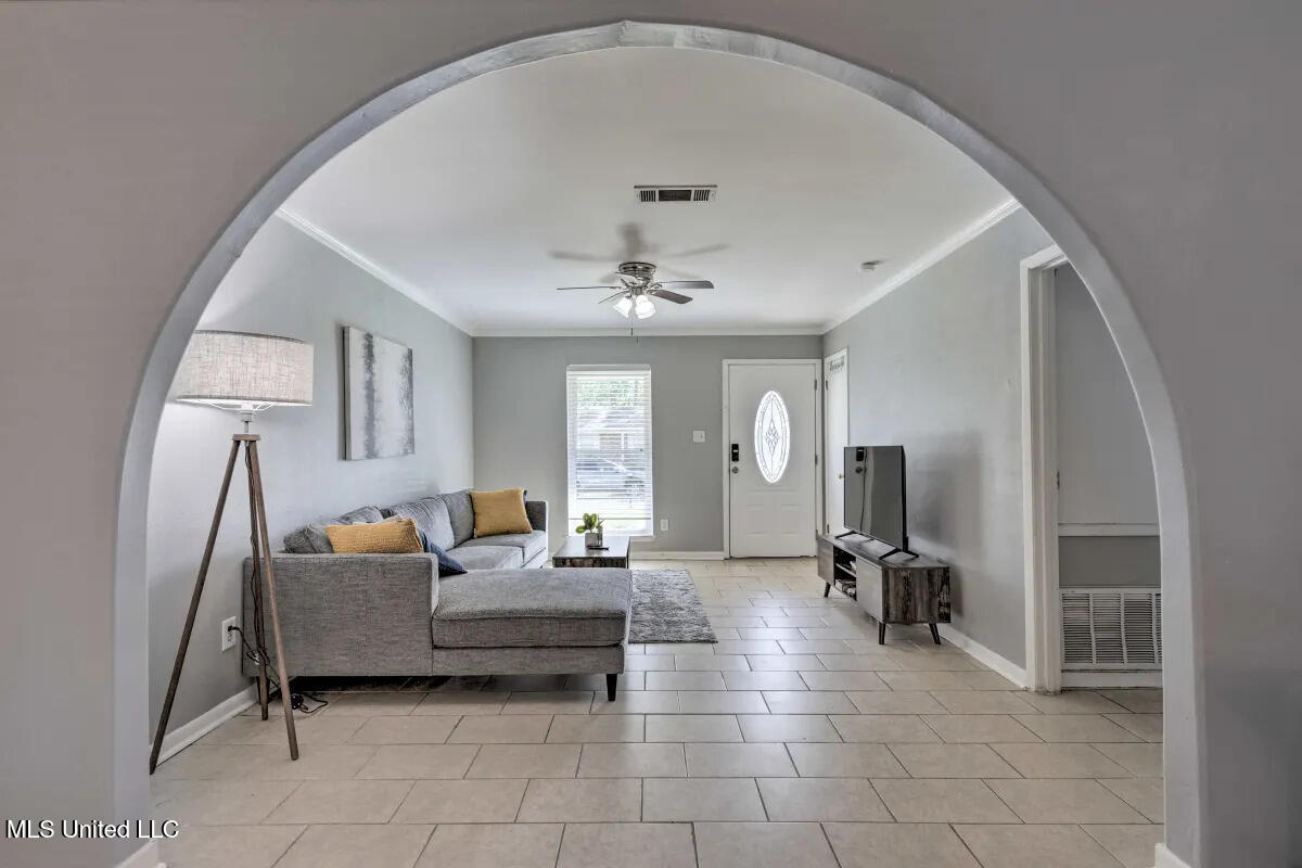 103 Grand Teton Avenue Ocean Springs, MS 39564 - Photo 6 of 18 View from Dining Area