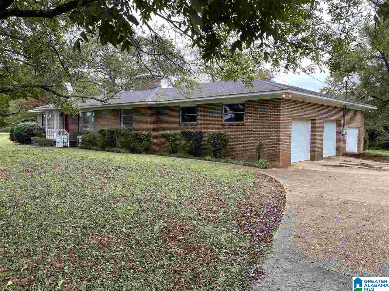 1521 Eastern Valley Road Bessemer, AL 35022 - Photo 3 of 23