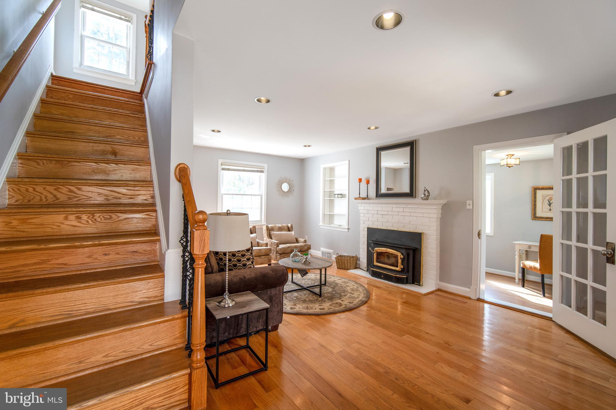 2106 Dayton Street Silver Spring, MD 20902 - Photo 4 of 28 Gallery Image 4