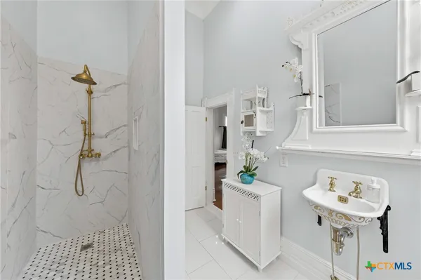 $445,000 | 300 Estelle Rice Street, Moody, TX 76557