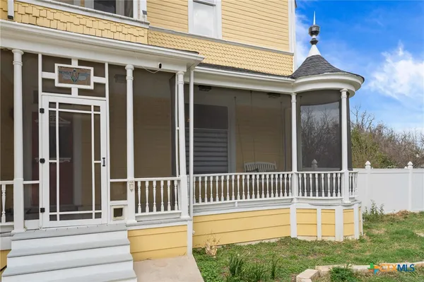 $445,000 | 300 Estelle Rice Street, Moody, TX 76557