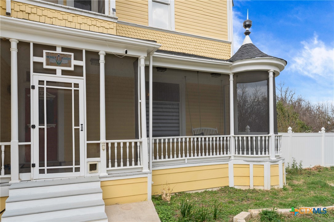 300 Estelle Rice Street Moody, TX 76557 - Photo 4 of 48 front view of a house with a porch