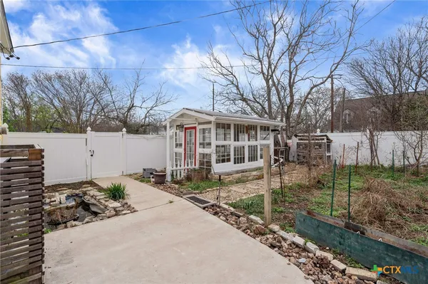 $445,000 | 300 Estelle Rice Street, Moody, TX 76557