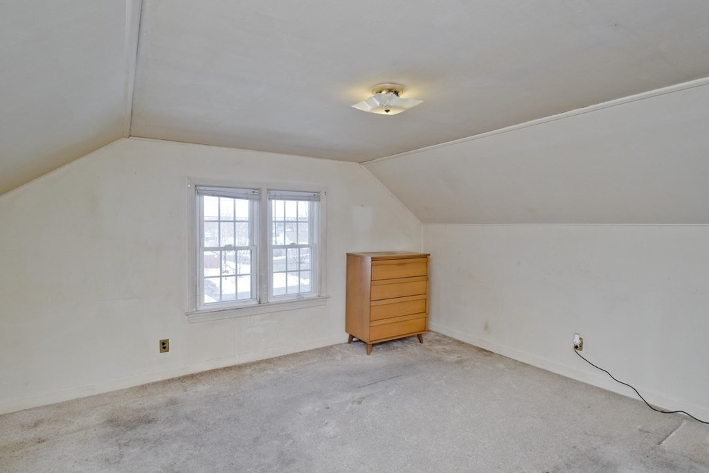 72 Kipling Street Springfield, MA 01118 - Photo 28 of 37