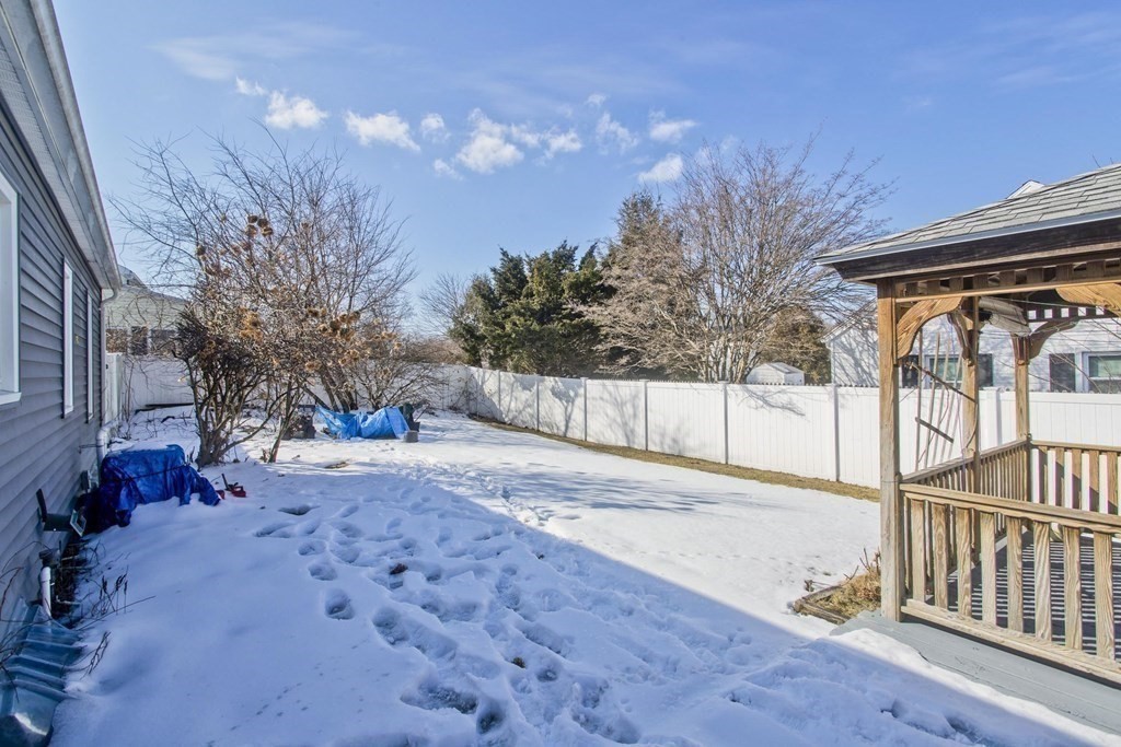 72 Kipling Street Springfield, MA 01118 - Photo 34 of 37