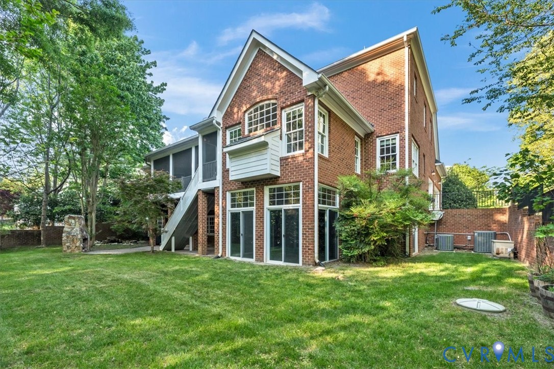3308 Yarding Way Toano, VA 23168 - Photo 6 of 83 a view of a house with backyard and garden