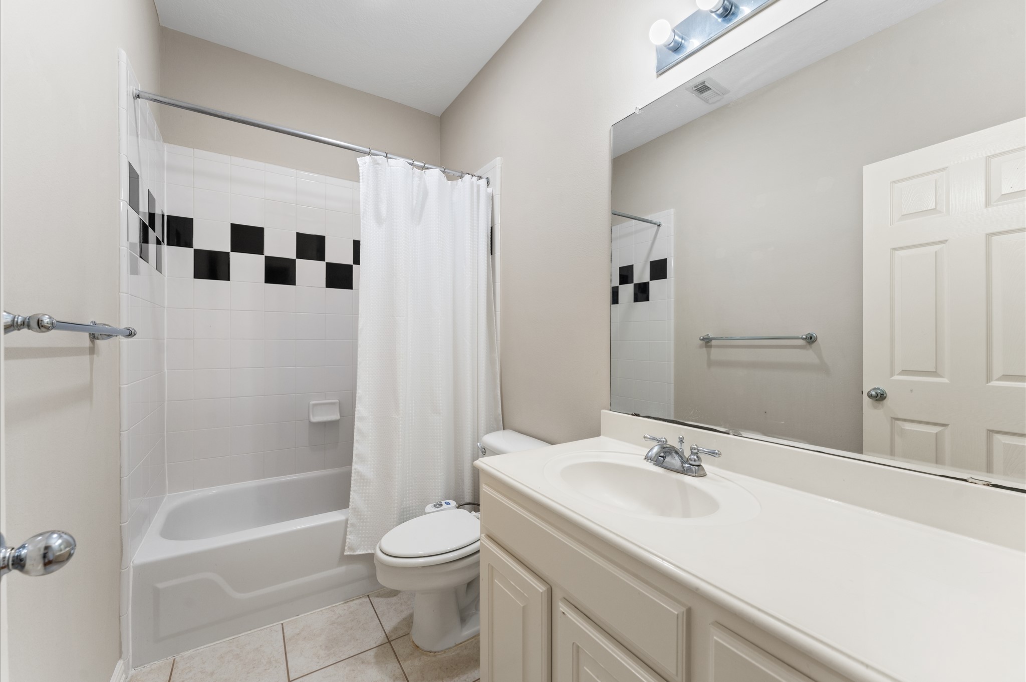 6107 Windwater Pointe Houston, TX 77036 - Photo 14 of 27